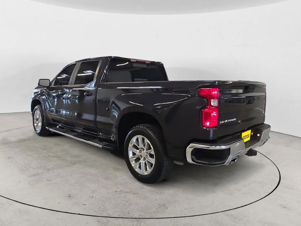 Used 2022 DARK ASH METALLIC Chevrolet LT image 11