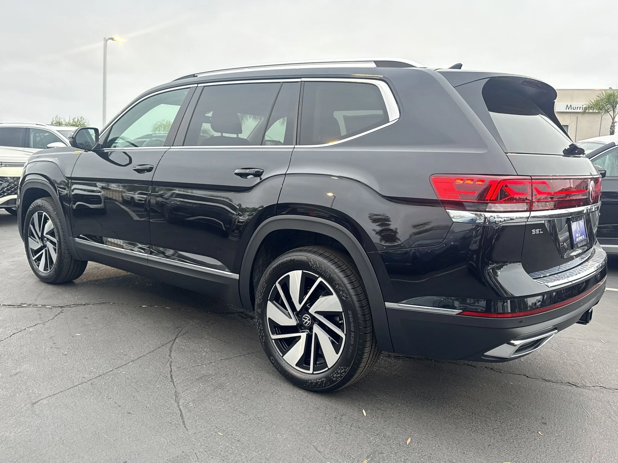 New 2026 Deep Black Pearl Volkswagen 2.0T SEL image 5