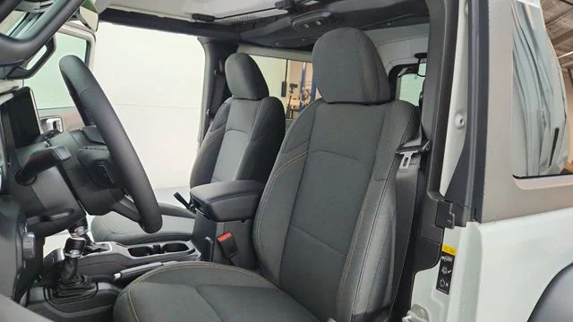 New 2026 Bright White Clear-Coat Exterior Paint Jeep Sport S image 16