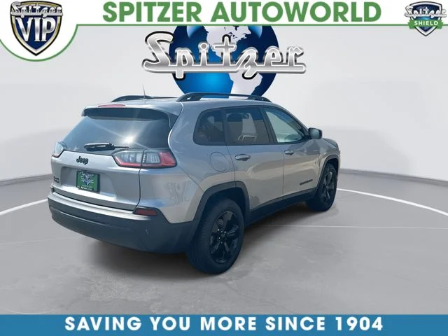 Used 2020 Silver Jeep Latitude Plus image 9
