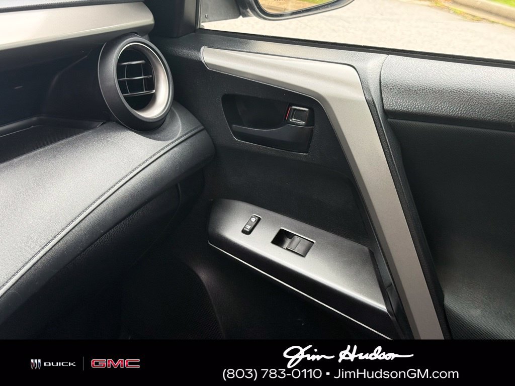 Used 2018 Gray Toyota LE image 31