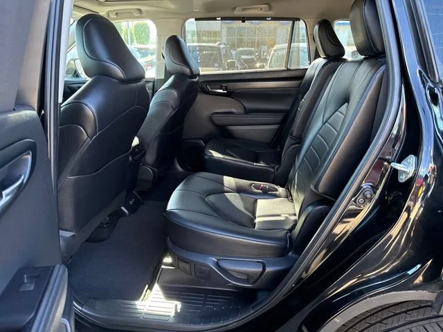 Used 2023 Midnight Black Metallic Toyota L image 14