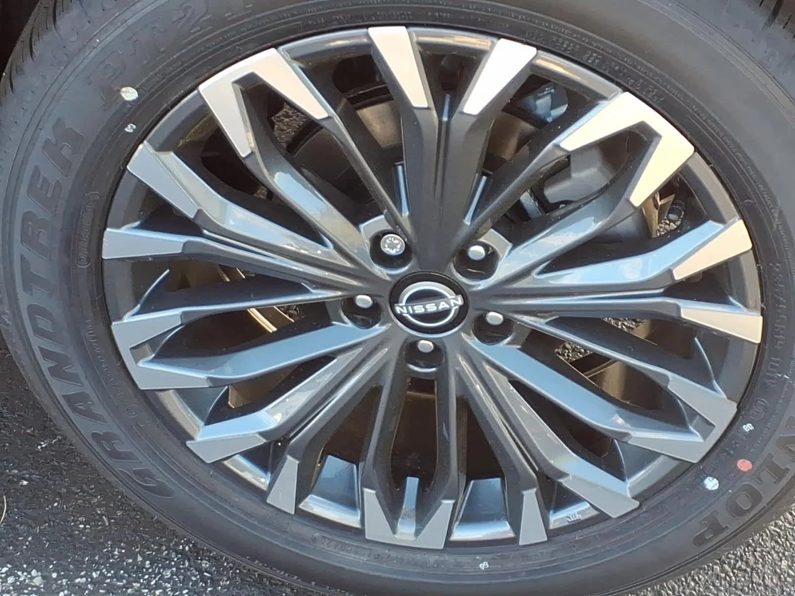 New 2026 Scarlet Ember Tintcoat Nissan Platinum image 5