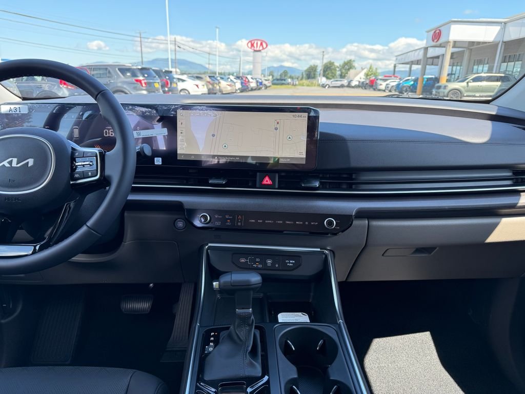 New 2026 Snow White Pearl Kia EX image 23