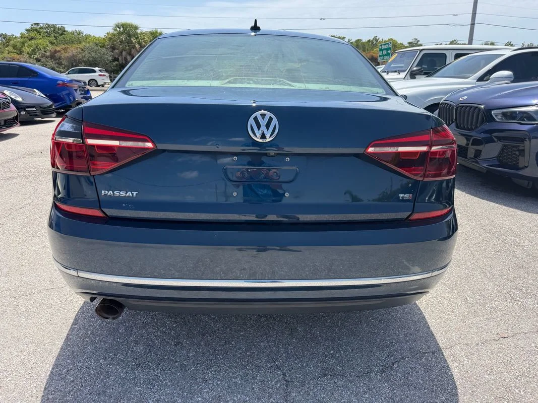 Used 2019  Volkswagen 2.0T Wolfsburg Edition image 6