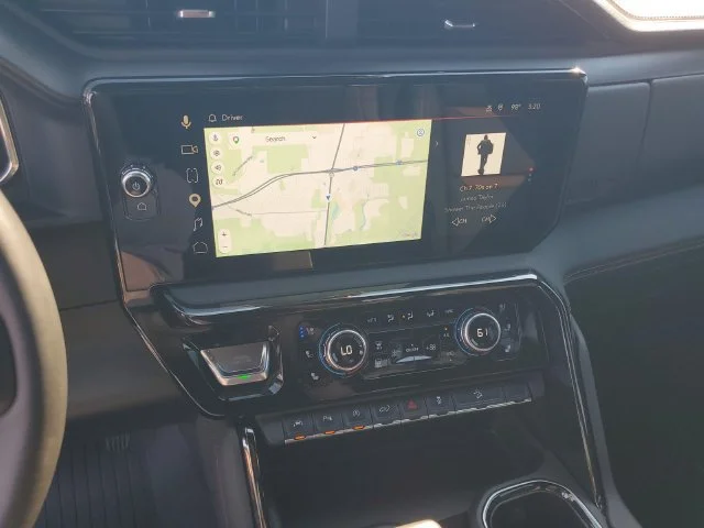 Used 2026 Sterling Metallic GMC AT4 image 22