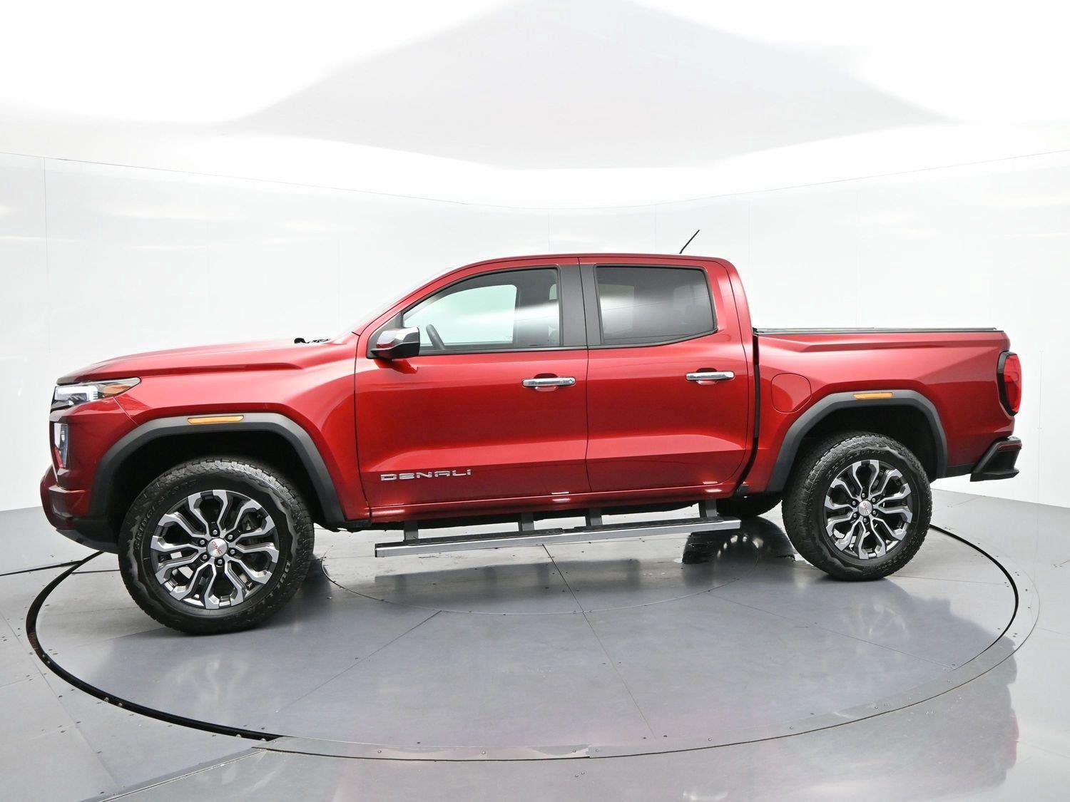 Used 2025 Volcanic Red Tintcoat GMC Denali image 4