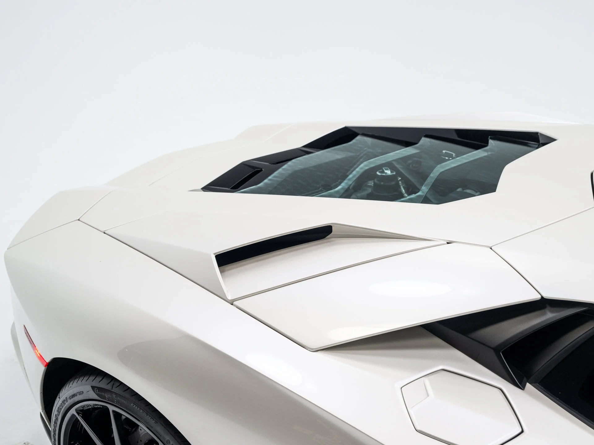 Used 2018 Bianco Isis Lamborghini  image 26