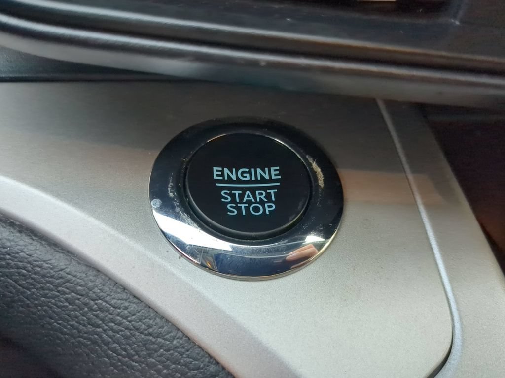 Used 2023 Carbonized Gray Metallic Ford XLT image 65