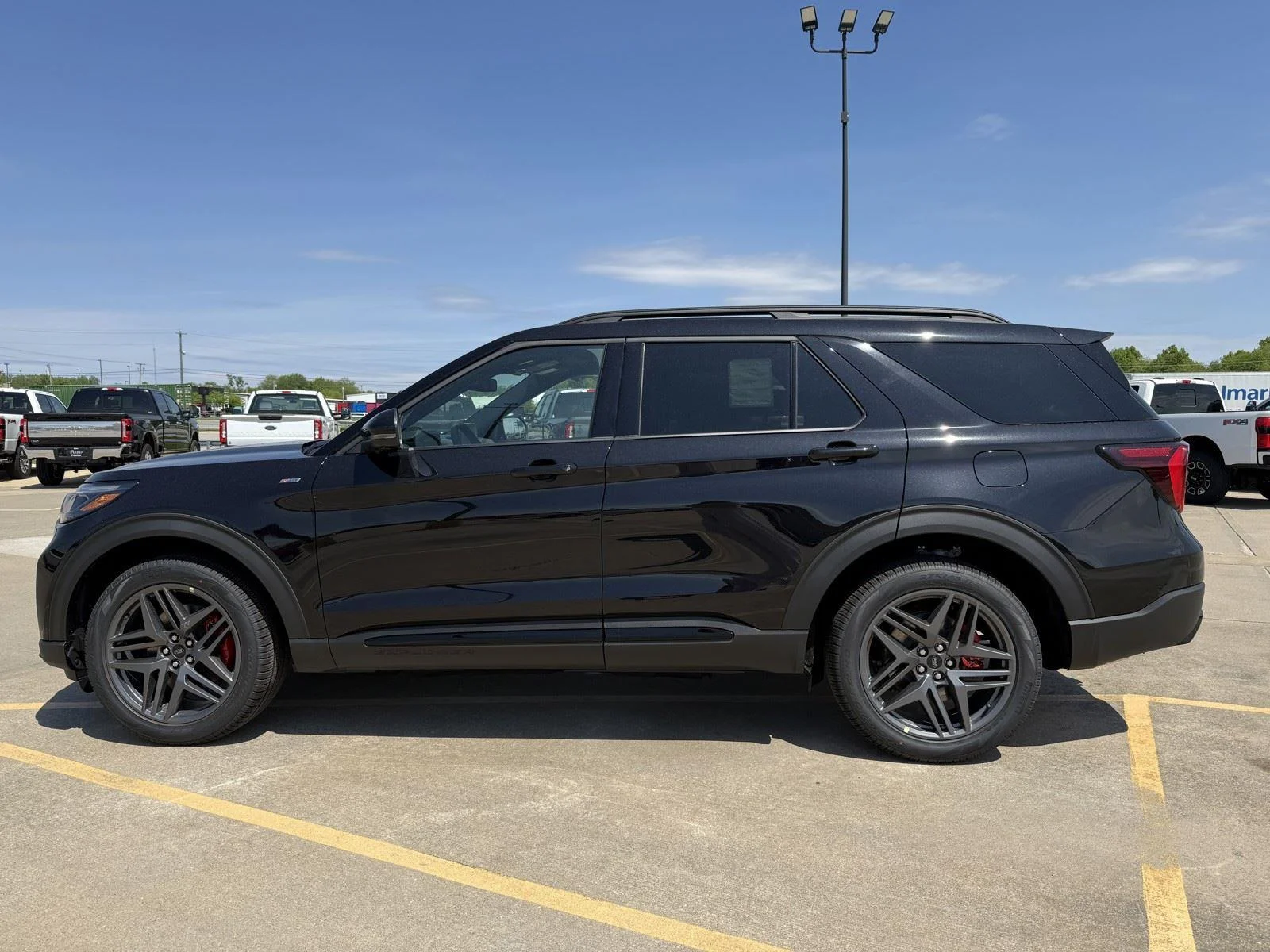 New 2026 Agate Black Metallic Ford ST-Line image 5