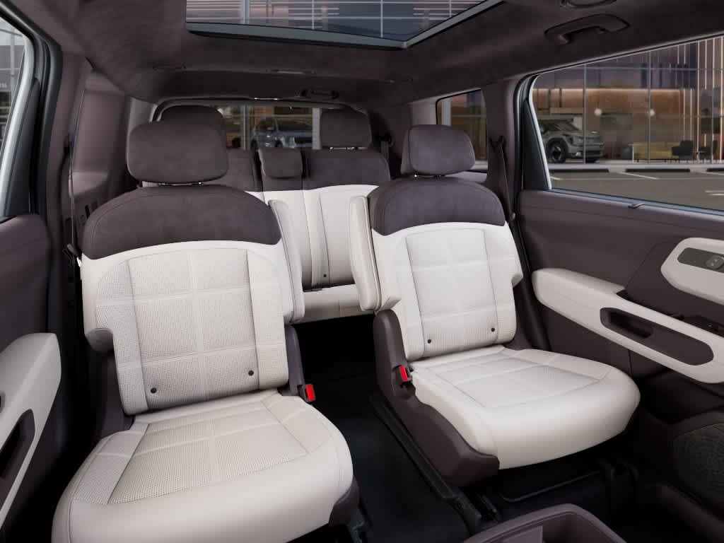 New 2027 Glacial White Pearl Kia SX-Prestige image 16