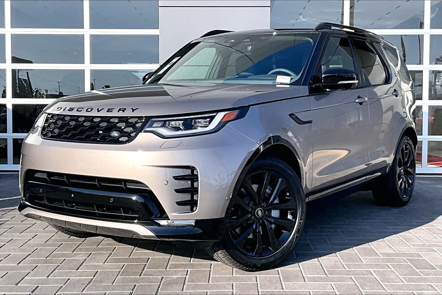 New 2026 Discovery Dynamic SE 
