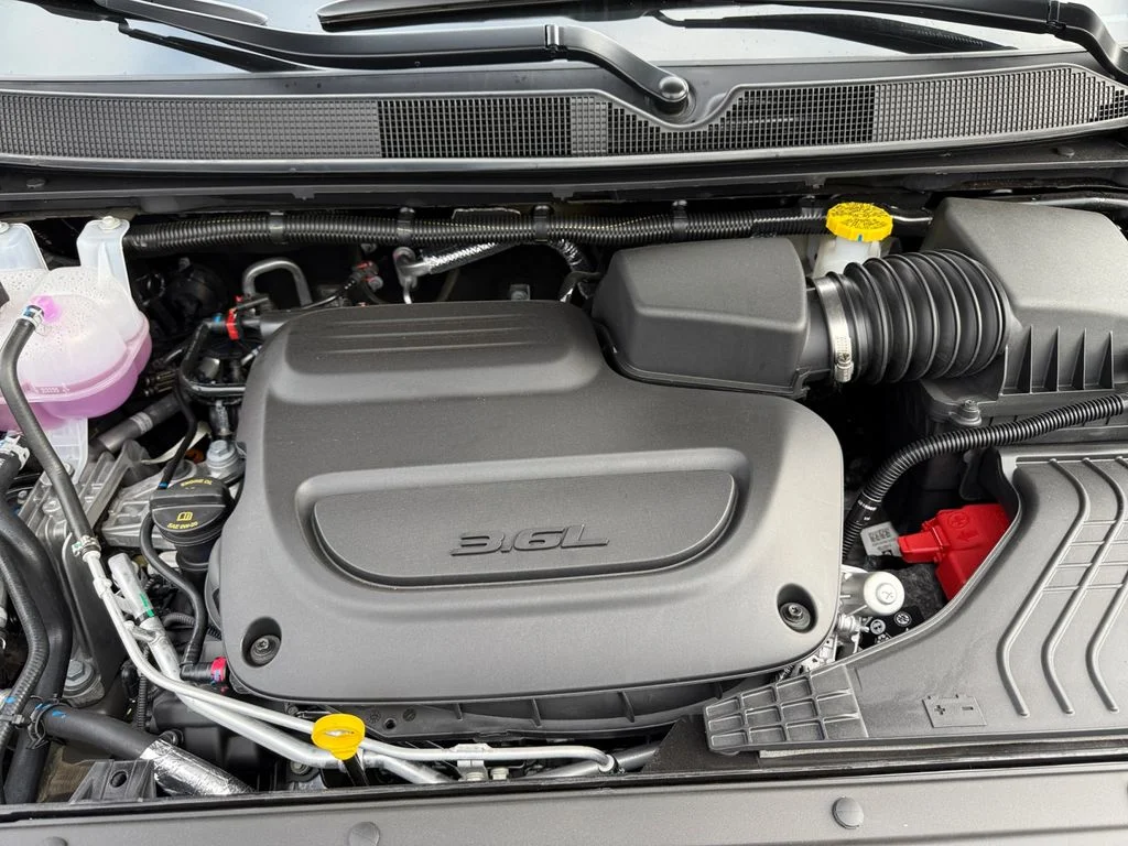 2025 Chrysler Voyager LX - Photo 21