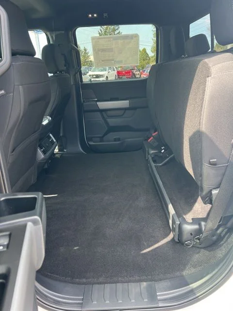 New 2026 Oxford White Ford XLT image 54