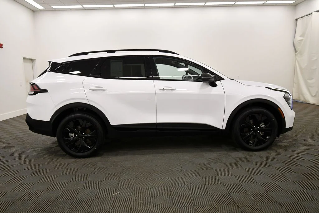 Certified Used 2025 White Kia X-Line image 9