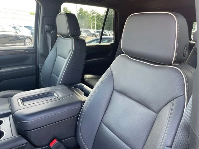Used 2023 Black Chevrolet Premier image 15