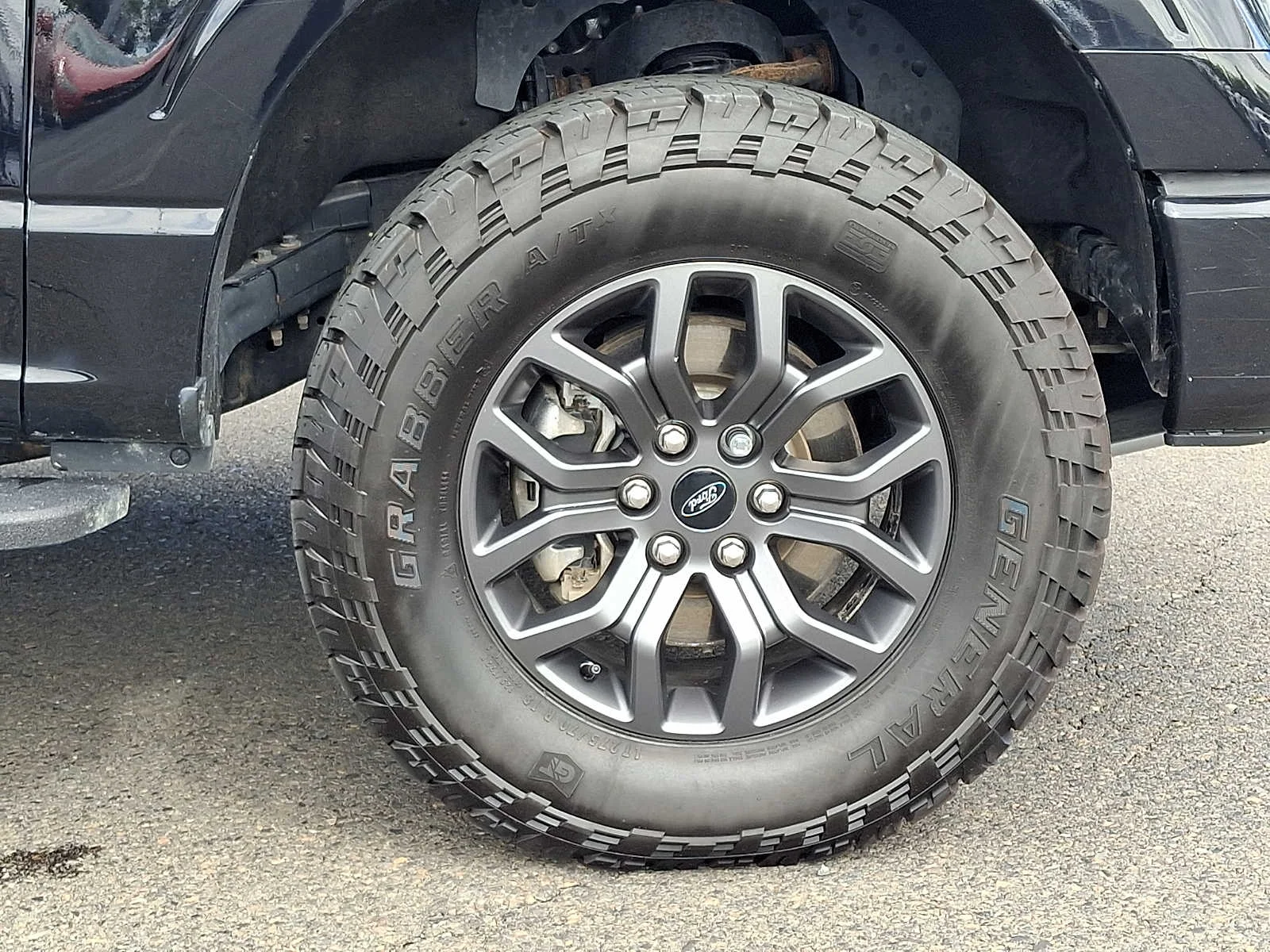 Used 2023 Agate Black Metallic Ford Tremor image 8