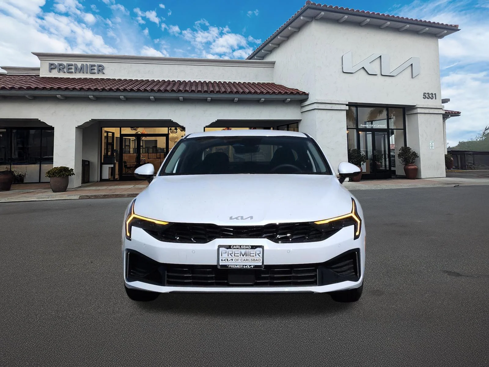 New 2026 Snow White Pearl Kia LXS FWD image 3
