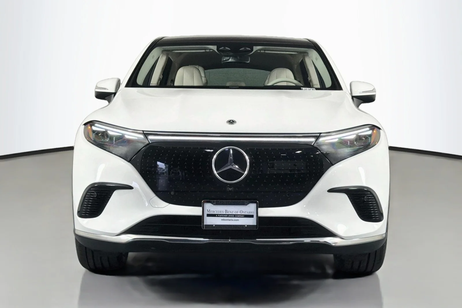 Certified Used 2023 Polar White Mercedes-Benz 450+ image 2