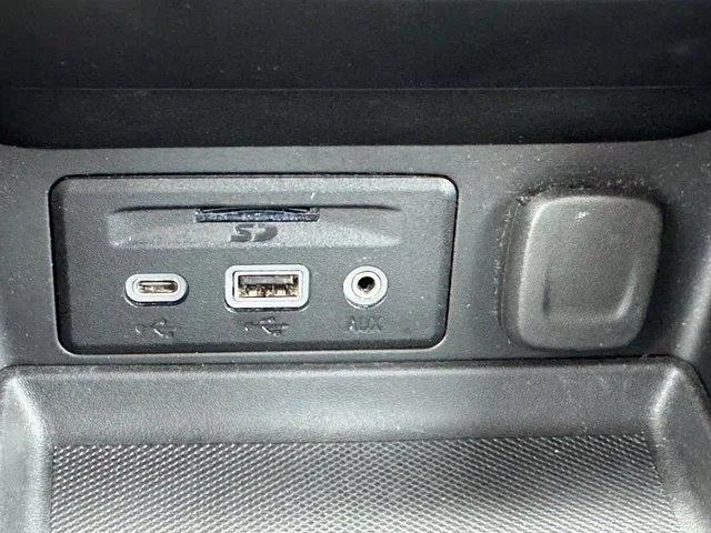 Certified Used 2024 Sterling Metallic GMC SLT image 37