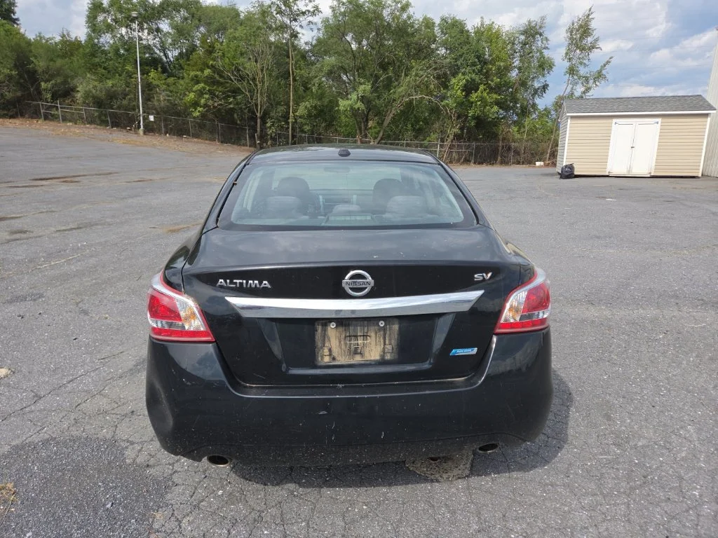 Used 2013 Black Nissan 2.5 SV image 7