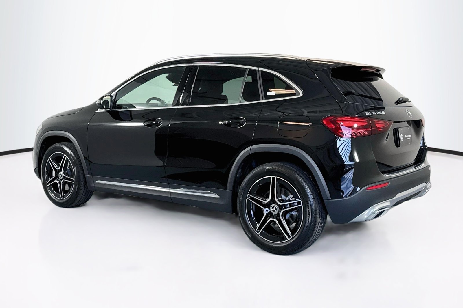 New 2026 Night Black Mercedes-Benz GLA 250 image 7