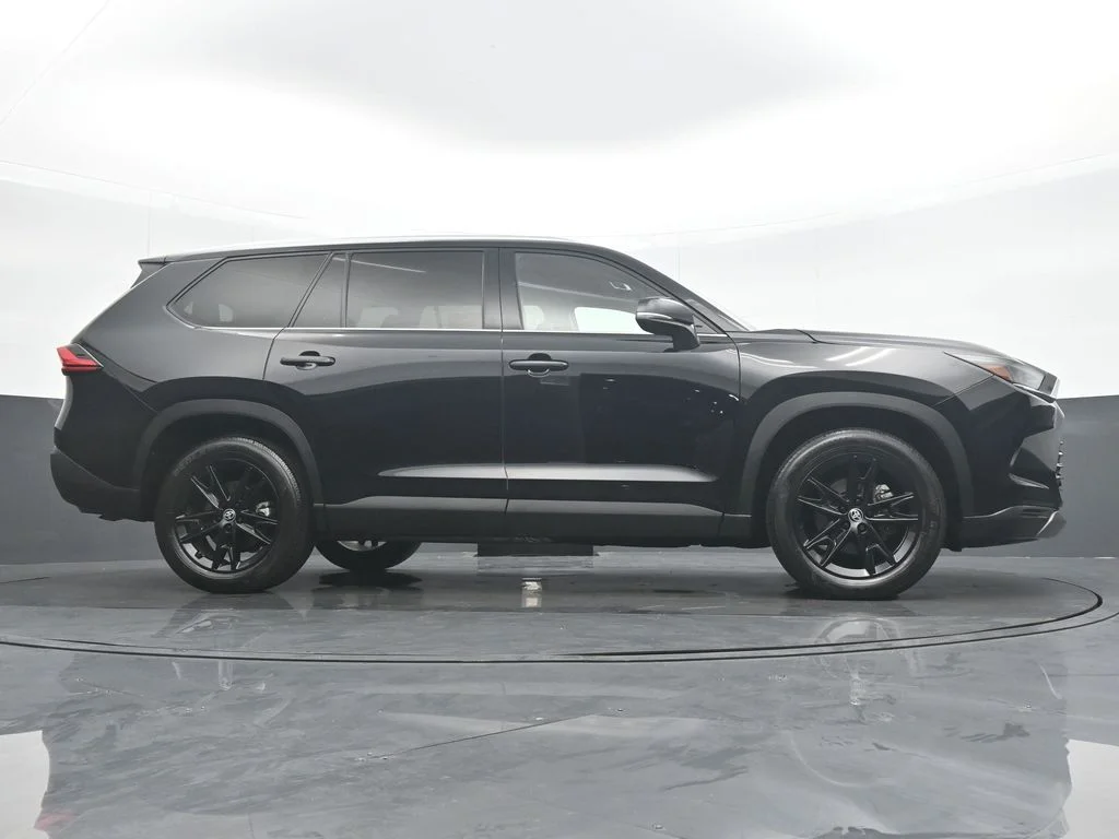 Used 2024 Black Toyota Platinum image 32