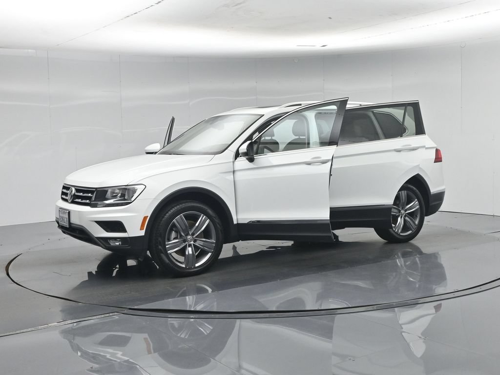Used 2021 White Volkswagen 2.0T SEL image 32