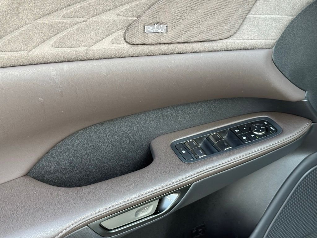 Certified Used 2023 IRIDIUM Lexus 350h Luxury image 24