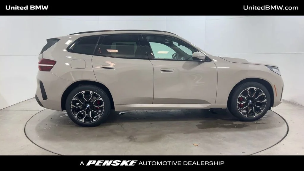 2026 BMW X3 30 - Photo 9