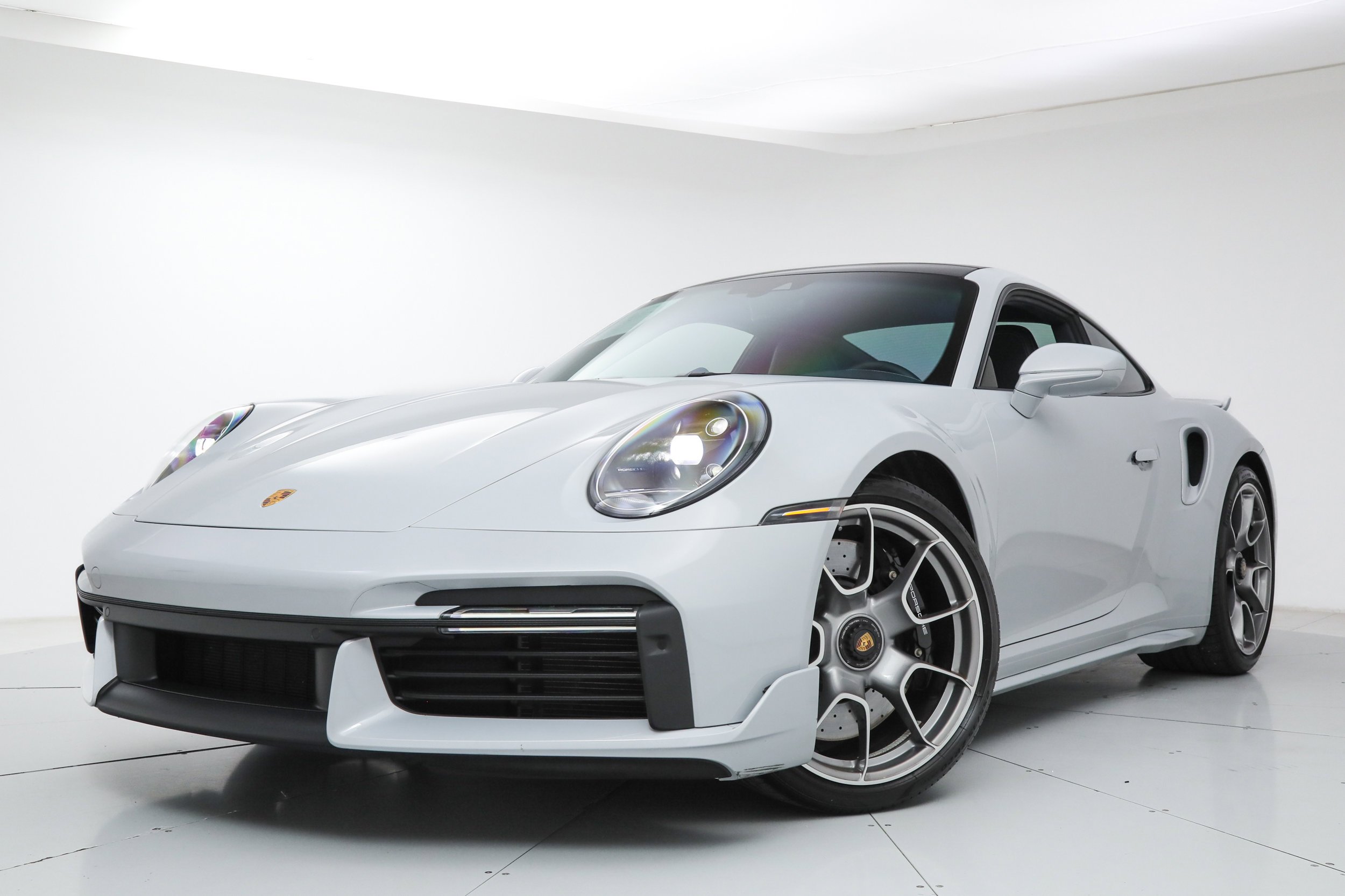 Used 2024 Silver Porsche Turbo Coupe image 8