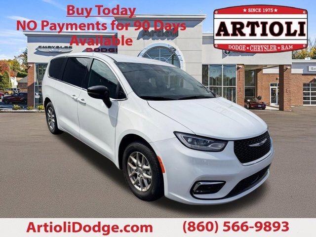 2025 Chrysler Pacifica Select's photo
