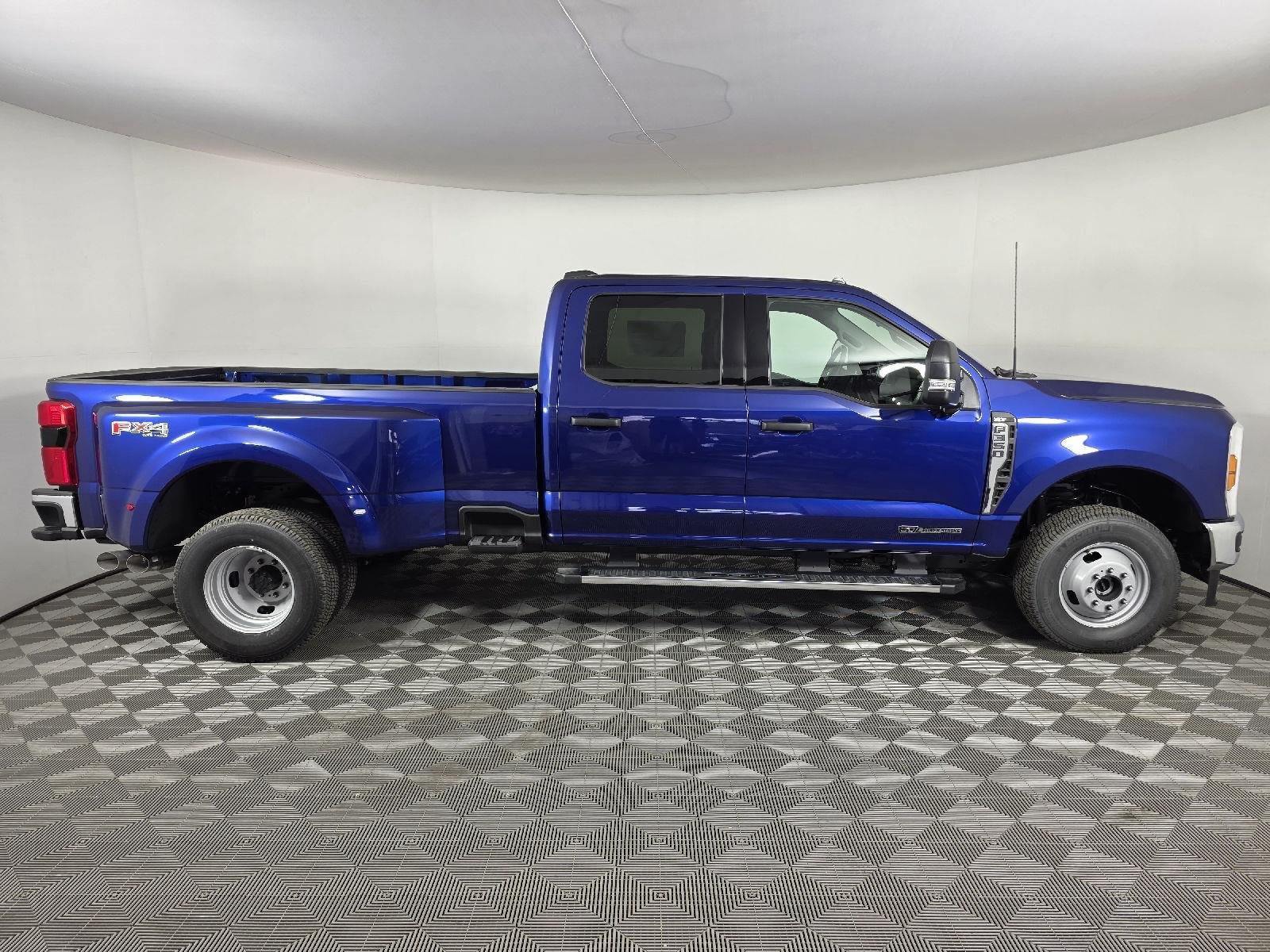 New 2026 Argon Blue Ford XLT image 9