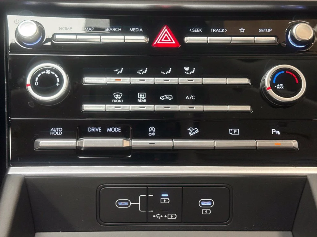 New 2027 Serenity White Hyundai SE image 17