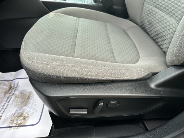 Certified Used 2022 Blue Ford SE image 17