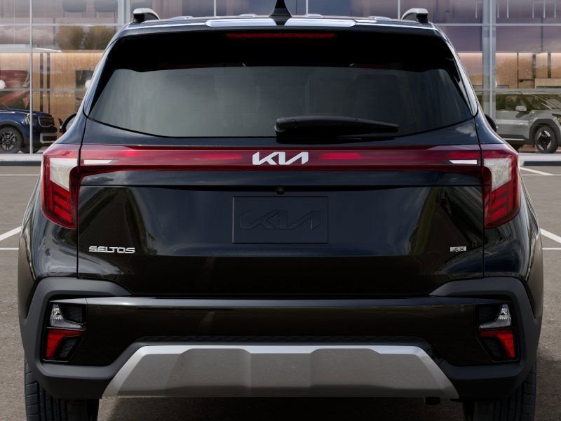 New 2026 Fusion Black Kia S image 13