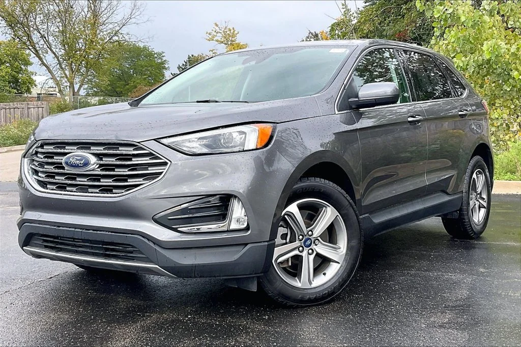 Used 2022 Gray Ford SEL image 12