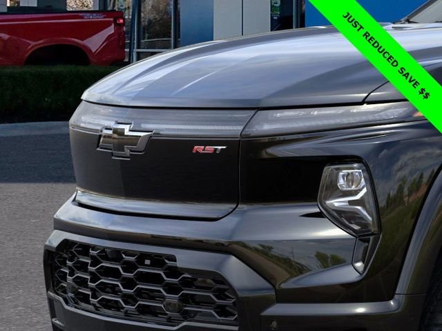 2024 Chevrolet Silverado EV RST - Photo 13