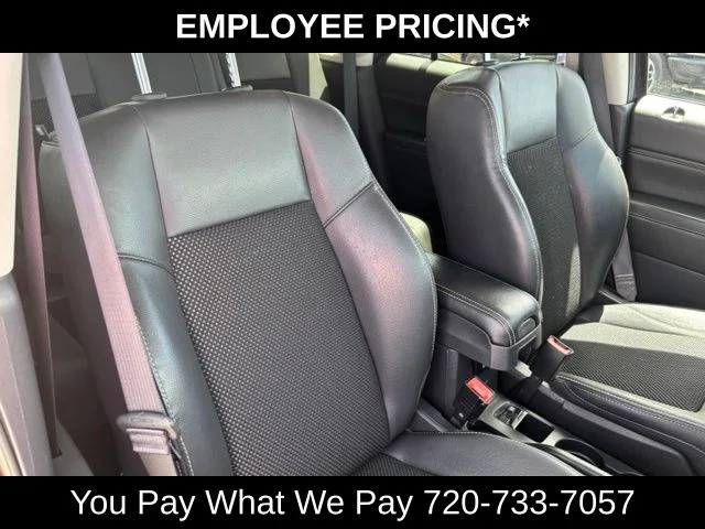 Used 2015 Gray Jeep Latitude image 23