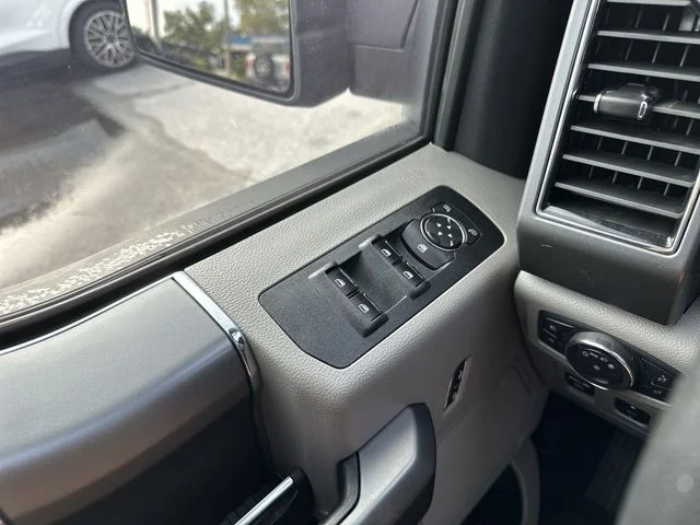 Used 2020 Red Ford XLT image 14
