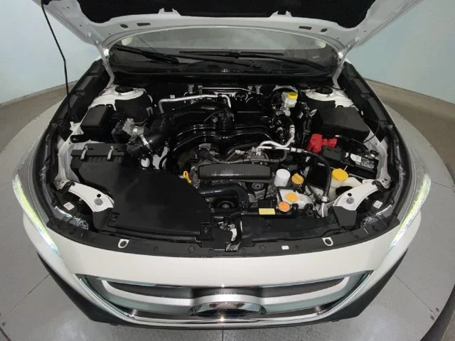 Used 2022 White Subaru 2.5i image 24