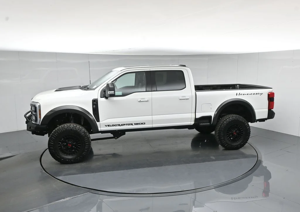 New 2026 Star White Metallic Tri-Coat Ford Lariat image 47