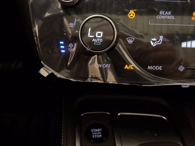 New 2026 RADIANT WHITE INFINITI Luxe FWD image 33