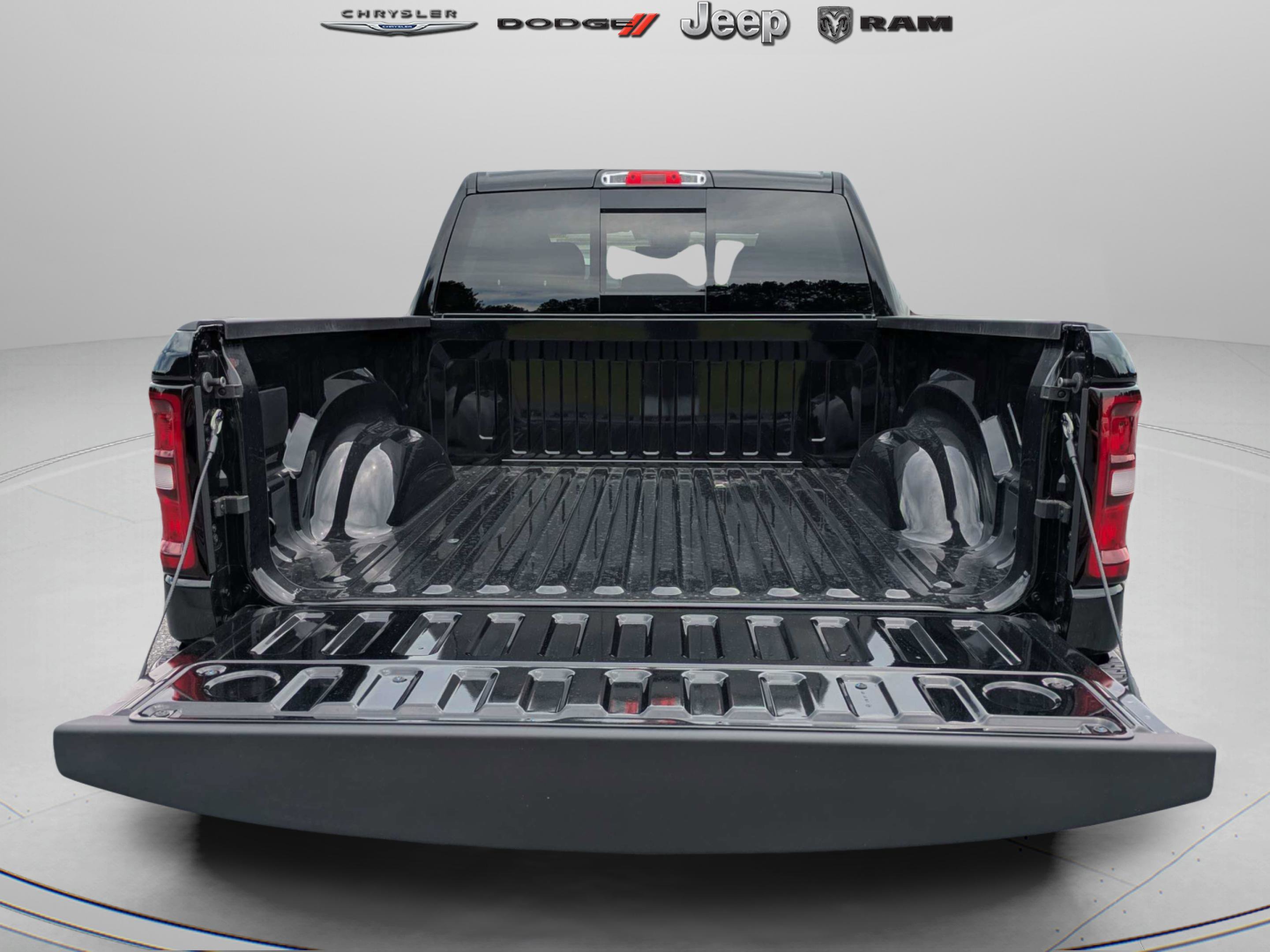 New 2026 Diamond Black Crystal Pearlcoat Ram Big Horn image 9