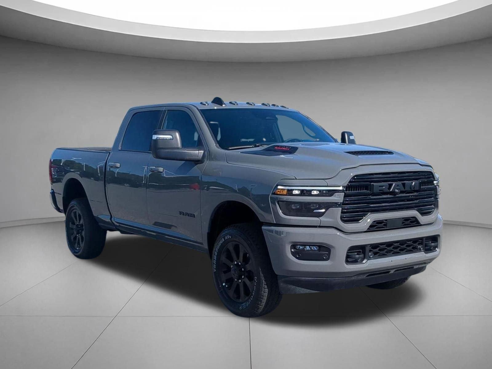 New 2026 Ceramic Gray Clear-Coat Exterior Paint RAM Laramie image 7