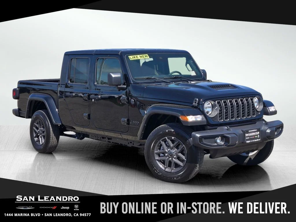 2025 Jeep Gladiator Sport S Auto's photo