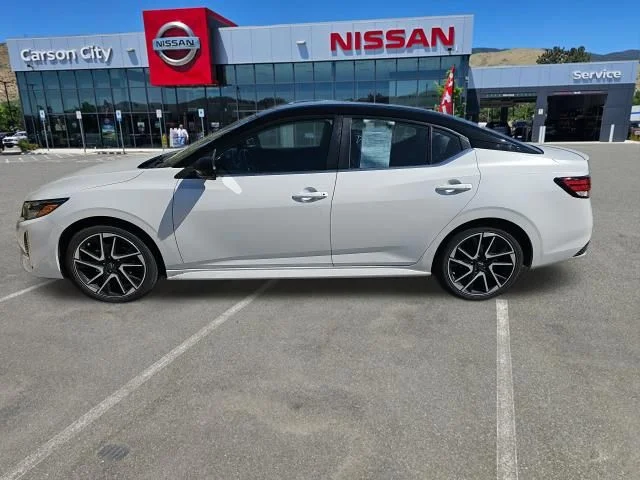 2024 Nissan Sentra SR CVT's photo