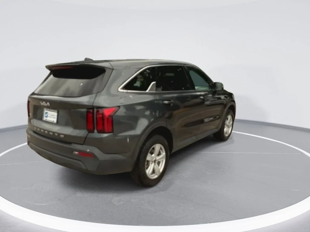 Used 2022 Gray Kia LX image 8