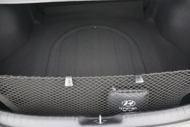 2025 Hyundai Elantra Blue - Photo 20