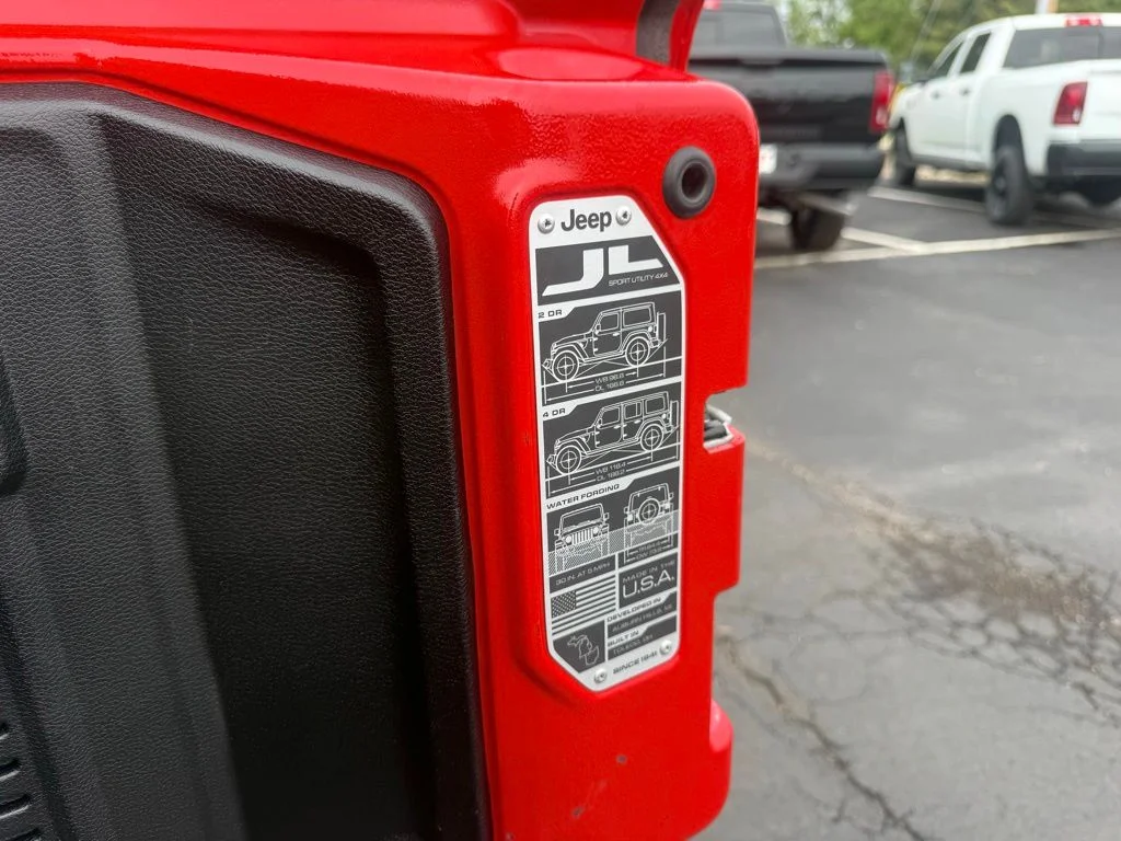 Certified Used 2019 Red Jeep Sport S image 39